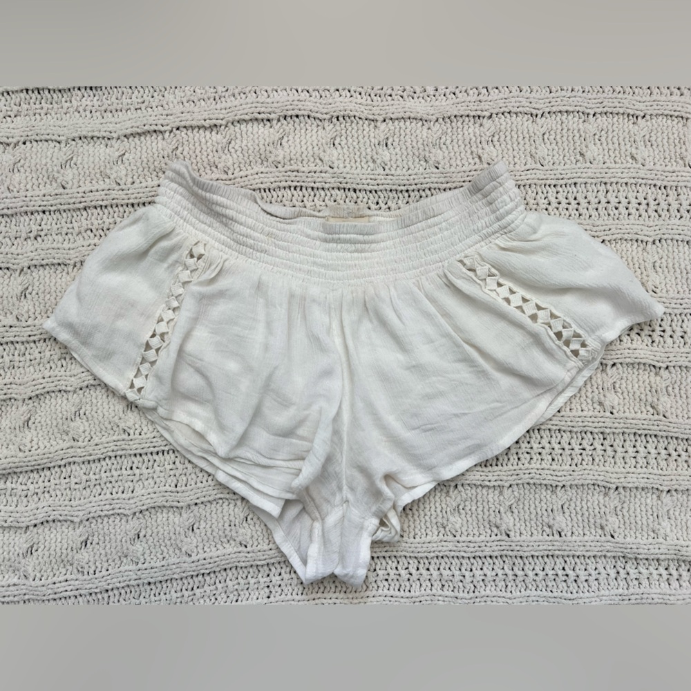 O'Neill Cream Crochet Accent Shorts